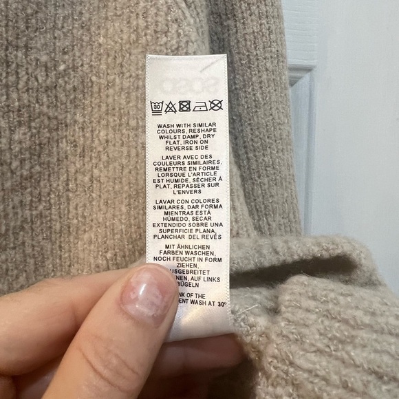 NWT ASOS DESIGN Wool Blend Oversized Sweater Beige Crew Neck Super Cozy Sz 10 - Picture 7 of 7